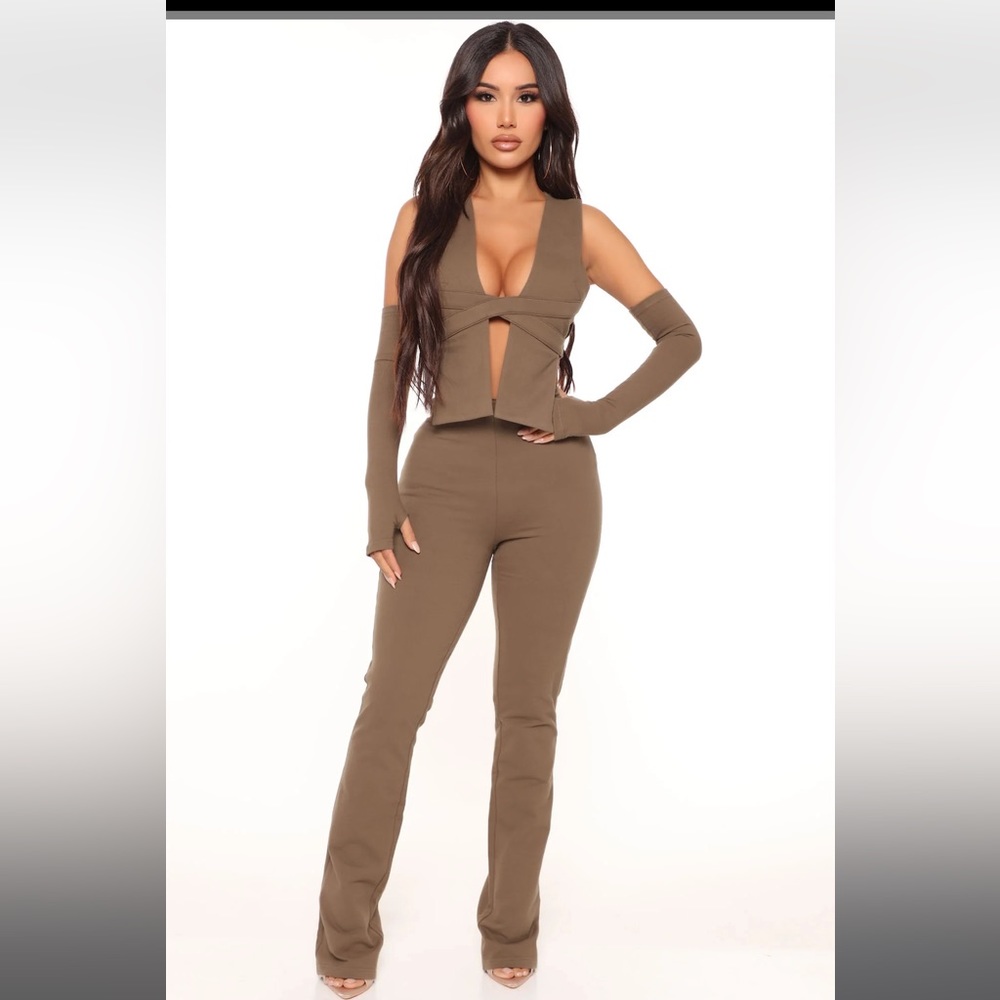 Four piece Olive COORD pants crop top sleeveless sleeve set